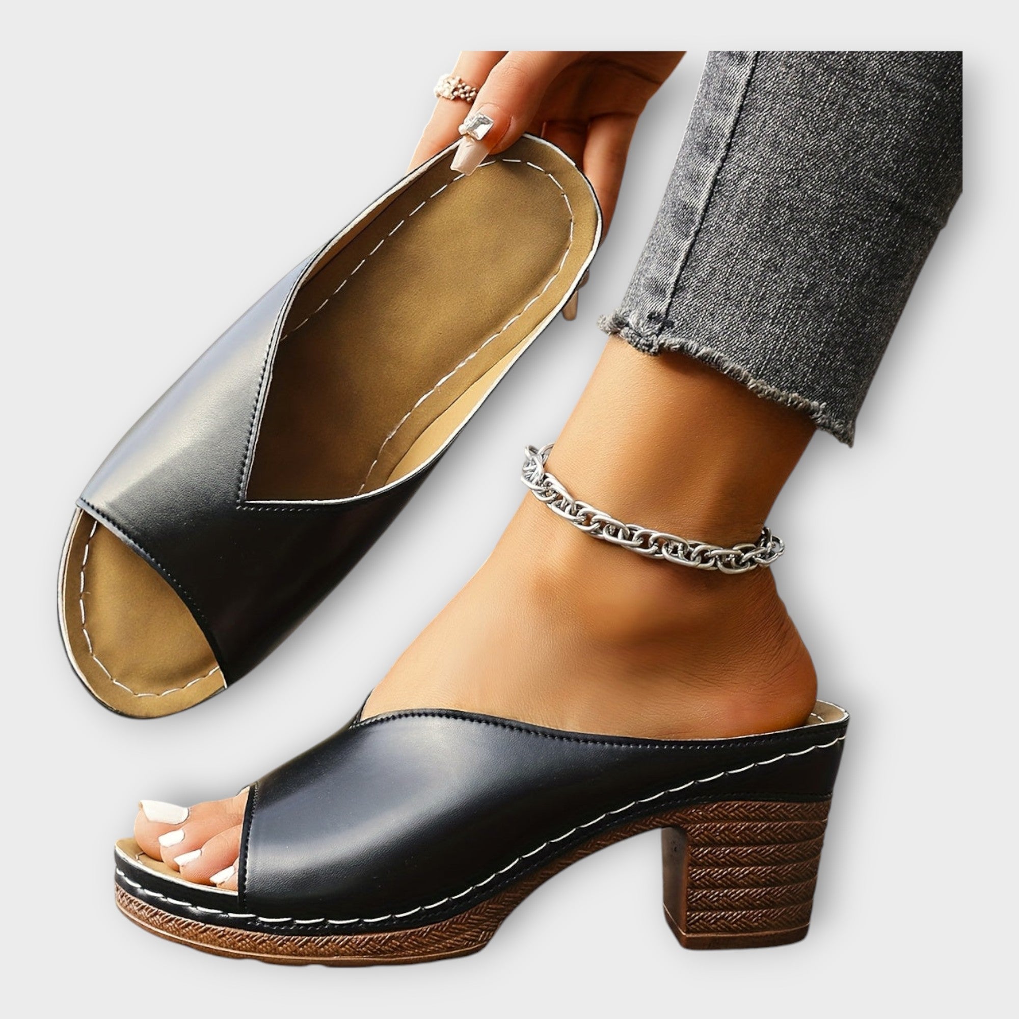 Sandale s debelim potplatom i otvorenom petom