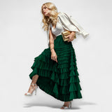 Elegantna Suknja s Tulom i Dekorativnim Detaljima