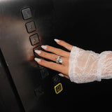 Mirna - Monikos prsten