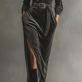 Elegantne sametne haljine s vezanjem oko vrata i bočnim prorezima