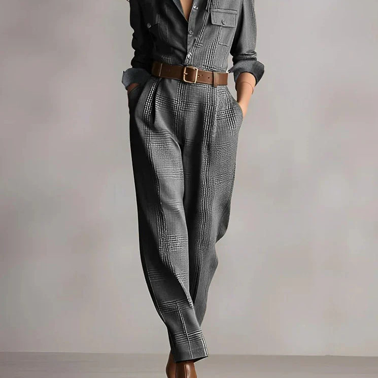 Sofisticirani karirani kombinezon s teksturom tweed