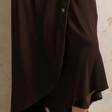 Tamno smeđa boho midi haljina s rolkom i bočnim dugmadi