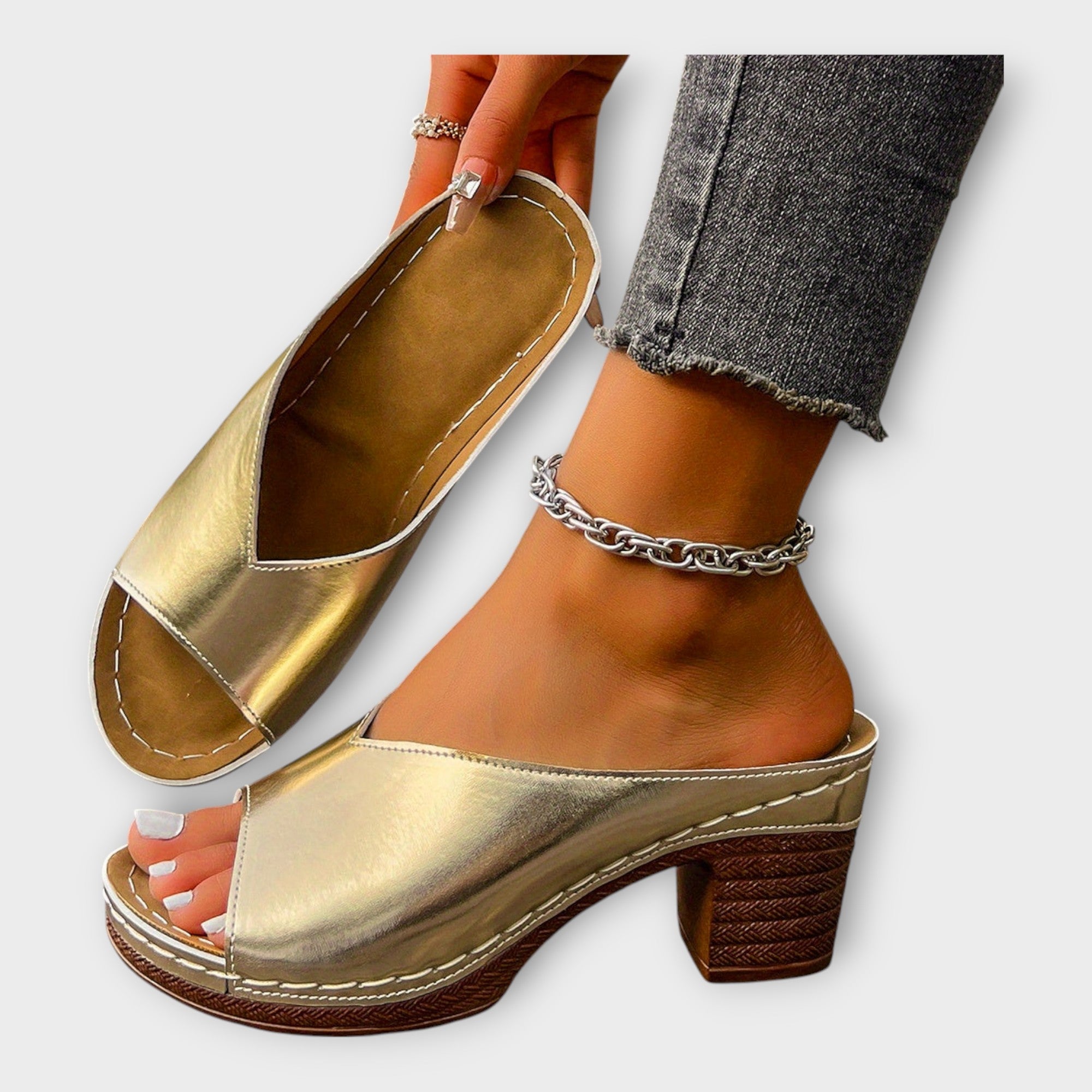 Sandale s debelim potplatom i otvorenom petom